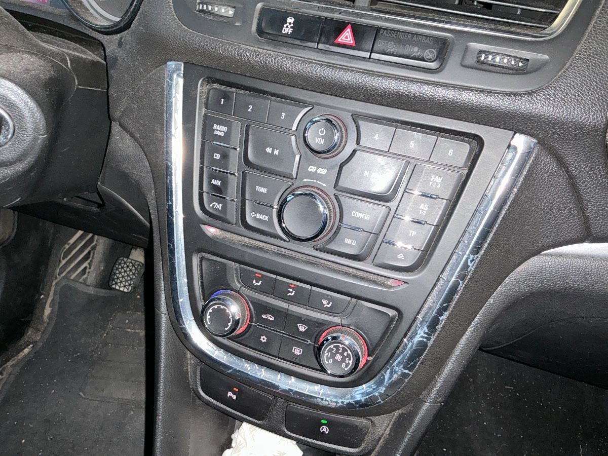 Opel Mokka 2016 — photo 34