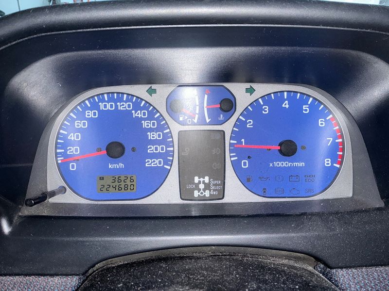 Mitsubishi Pajero 2.0 GDI 2000 — zdjęcie 4