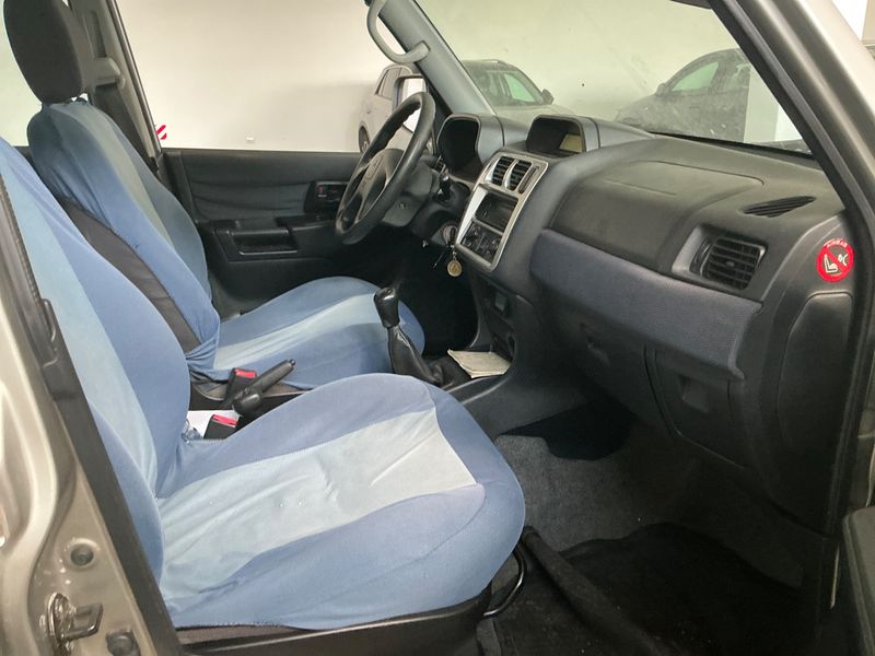 Mitsubishi Pajero 2.0 GDI 2000 — zdjęcie 3