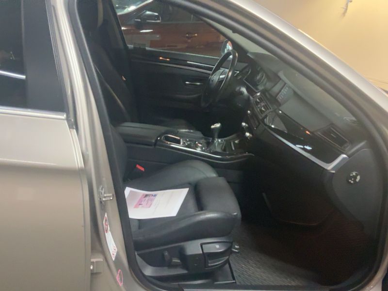 BMW 5er 520d 2011 – снимка 17