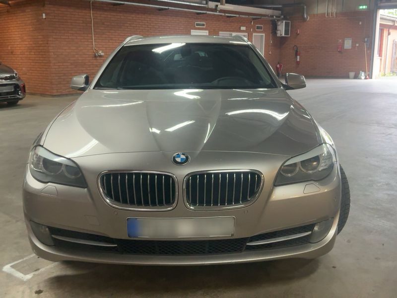 BMW 5er 520d 2011 – снимка 14