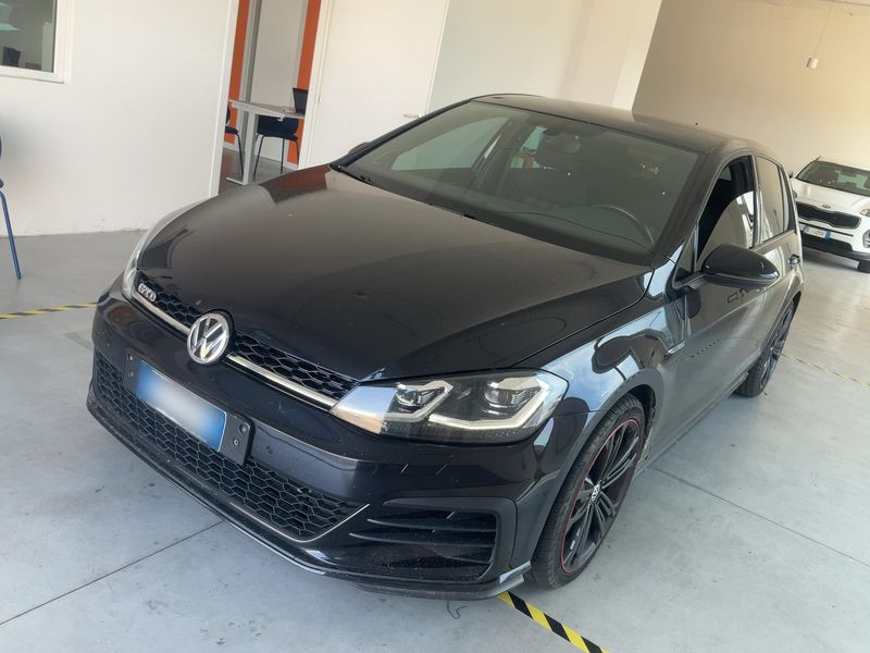 Volkswagen Golf VII 2.0 TDI GTD BlueMotion Tech 2019 – снимка 2
