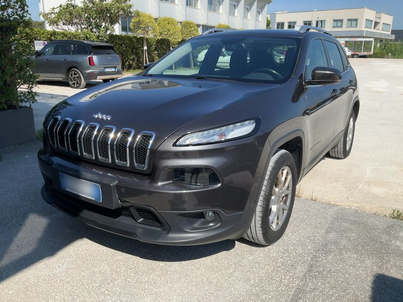 Jeep Cherokee 2.2 M-Jet Longitude 4WD