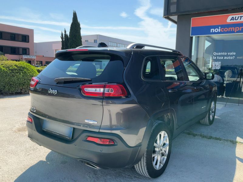 Jeep Cherokee 2.2 M-Jet Longitude 4WD — zdjęcie 6