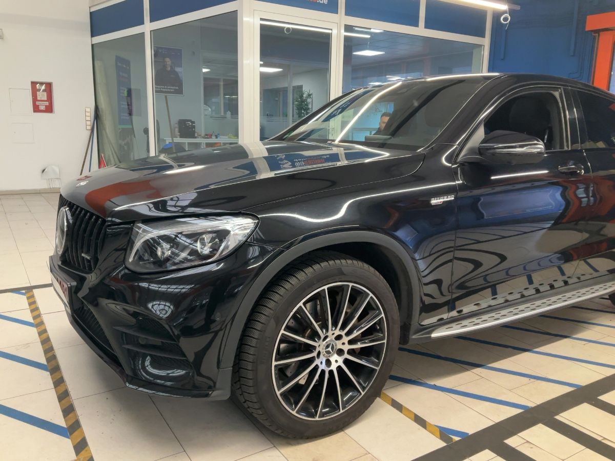 Mercedes-Benz GLC-Klasse GLC 300 4Matic AMG Line