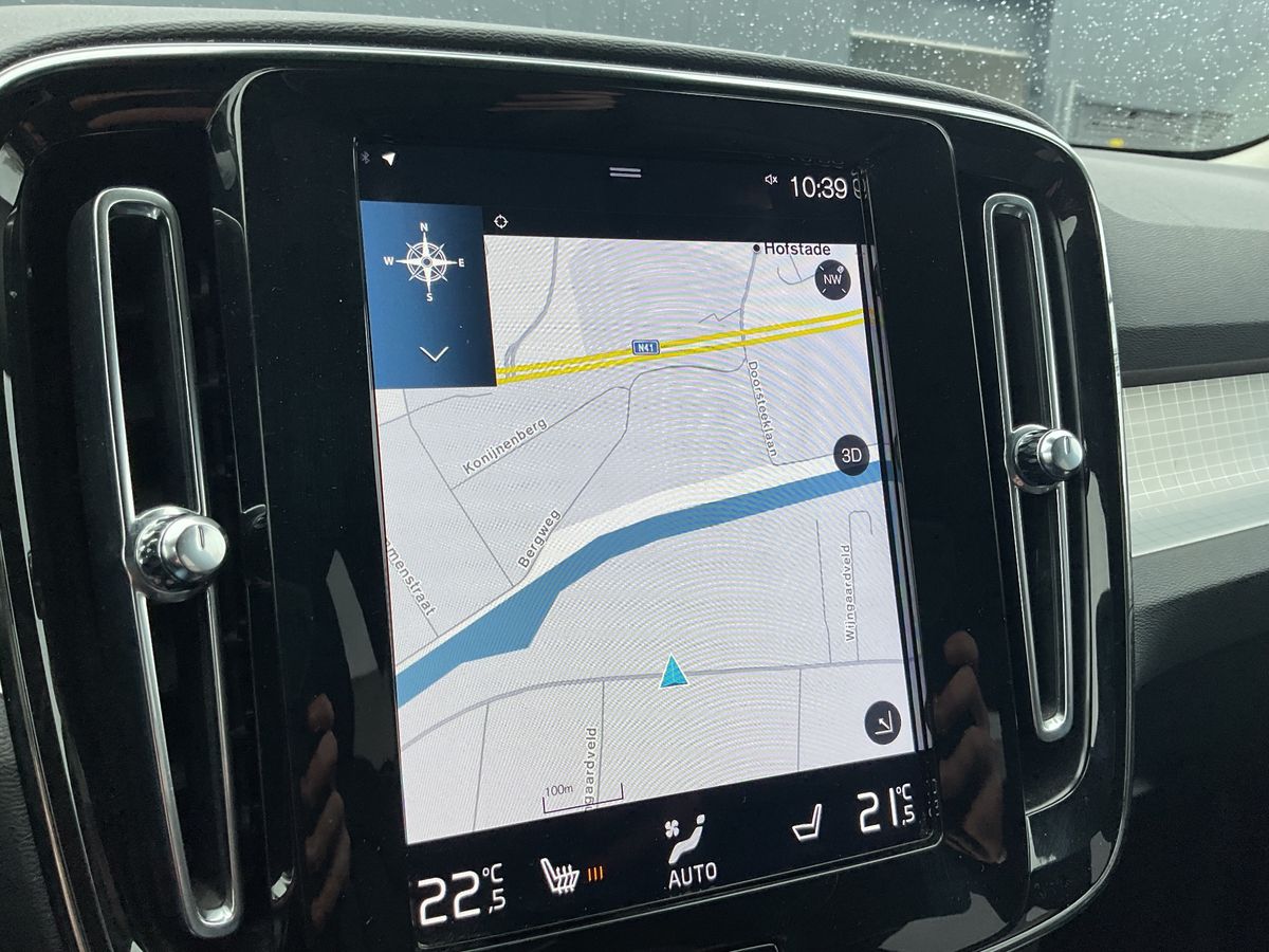 Volvo XC40 2022 — photo 24