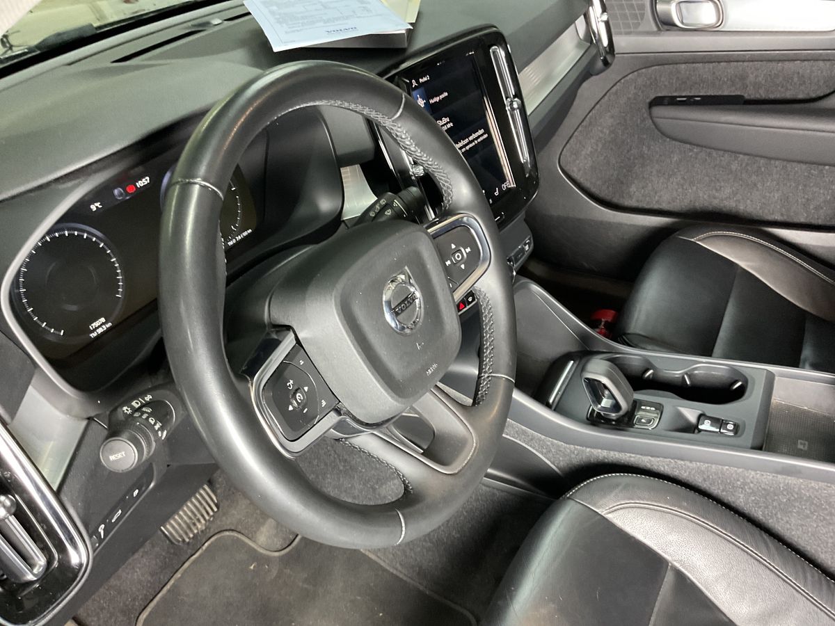 Volvo XC40 2022 — photo 38