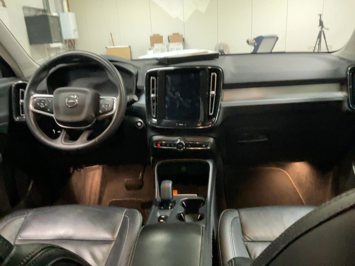 Volvo XC40 2022 — photo 18