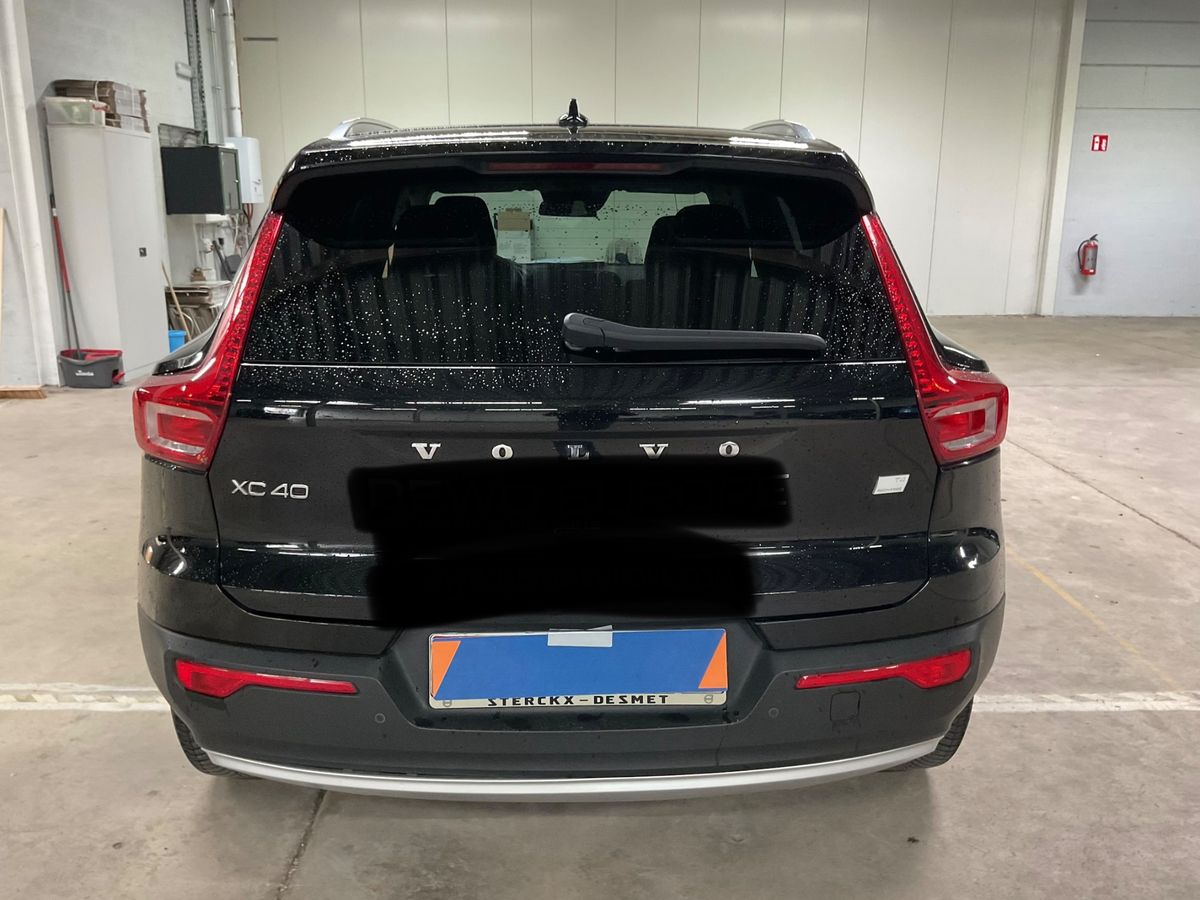 Volvo XC40 2022 — photo 8