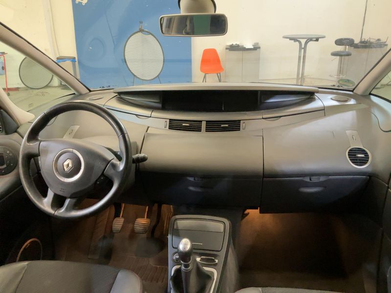 Renault Grand Espace 2.0 Turbo Espace Dynamique — zdjęcie 12