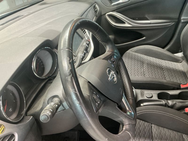 Opel Astra 1.6 CDTI 120 Jahre Start/Stop 2019 – снимка 26