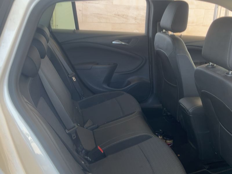Opel Astra 1.6 CDTI DPF Excellence 2016 – снимка 19