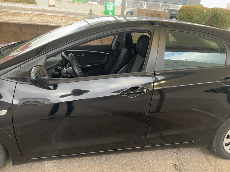 Hyundai i30 1.4 CRDi City S — zdjęcie 4