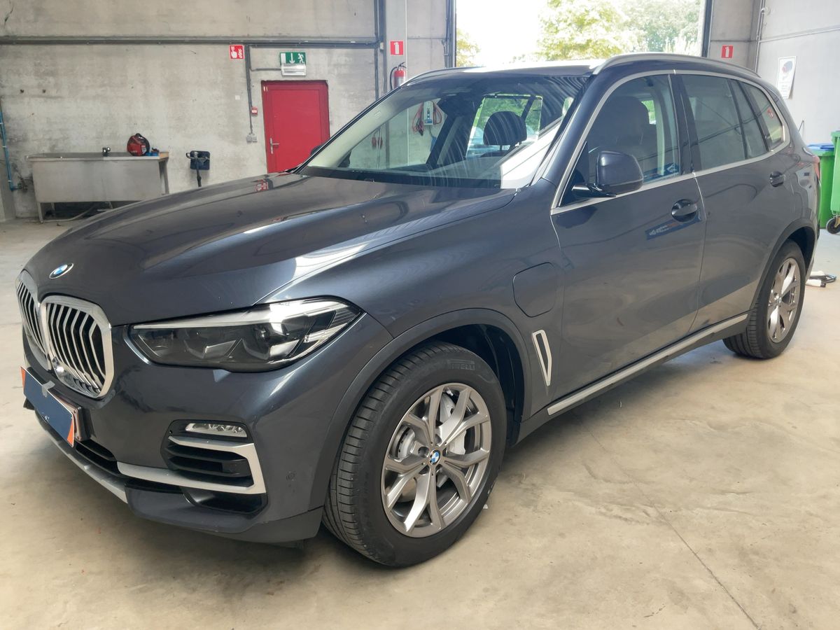 BMW X5 xDrive 45e xLine