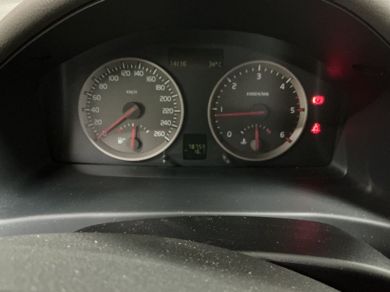 Volvo S40 2.0 D Momentum — zdjęcie 4