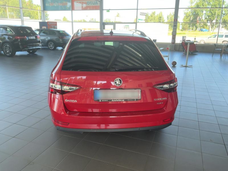 Skoda Superb 2.0 TDI Laurin & Klement 4x4 2018 – снимка 7