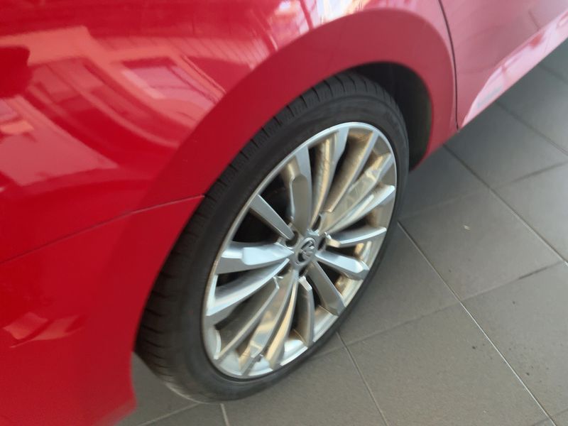 Skoda Superb 2.0 TDI Laurin & Klement 4x4 2018 – снимка 9