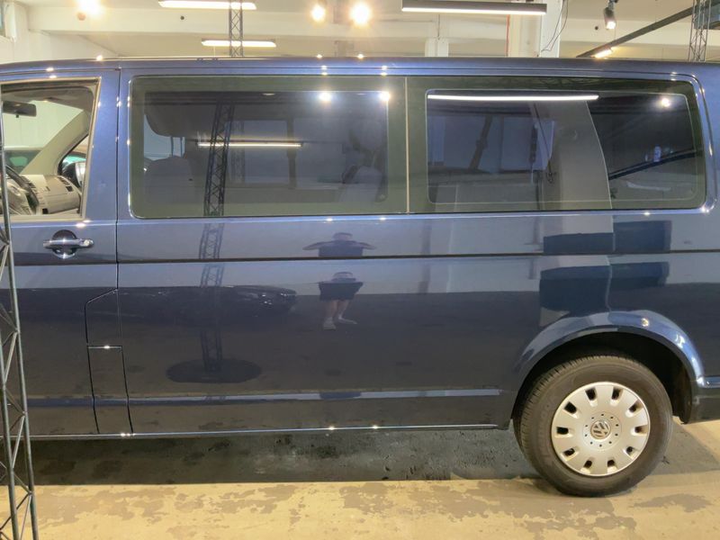 Volkswagen T5 Caravelle 2.0 TDI Comfortline lang — zdjęcie 4