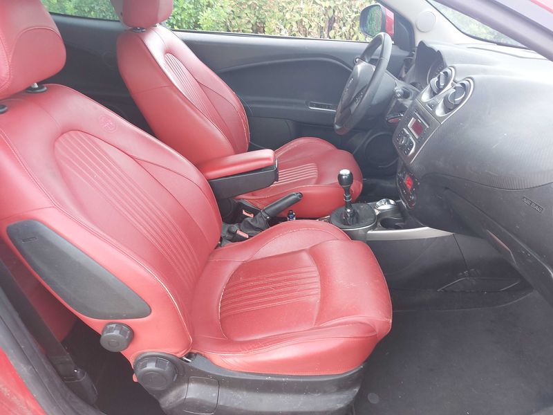 Alfa Romeo MiTo 1.4 Distinctive — zdjęcie 10
