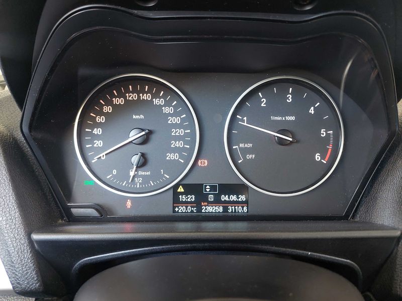 BMW 1er 114d Premiere — zdjęcie 12