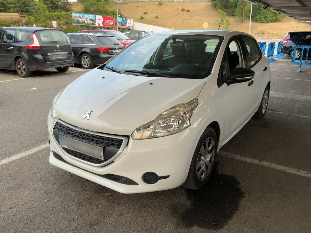 Peugeot 208 2014