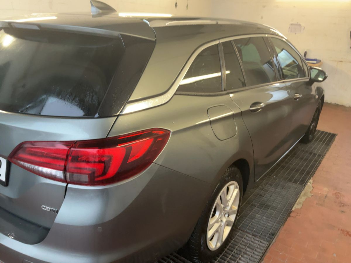 Opel Astra 2017 — photo 9