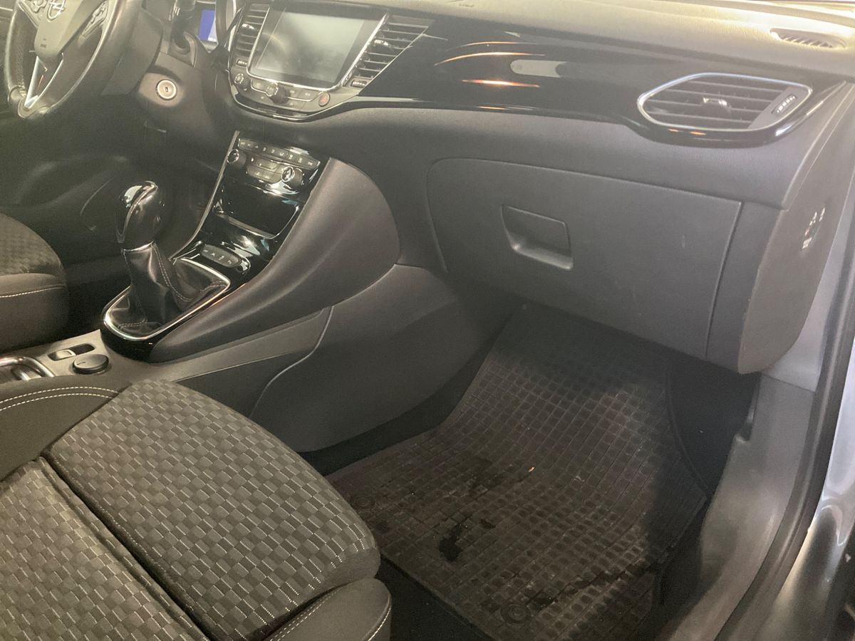 Opel Astra 2017 — photo 25