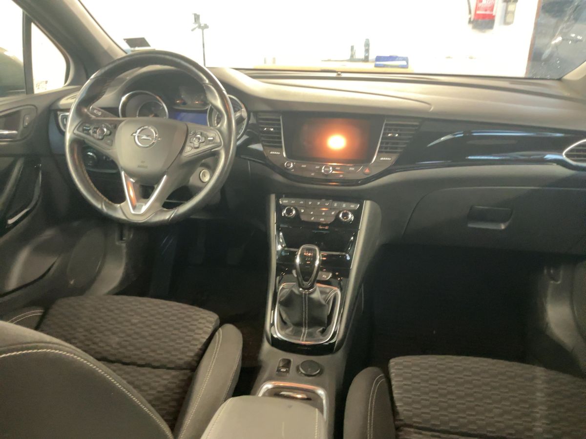 Opel Astra 2017 — photo 19