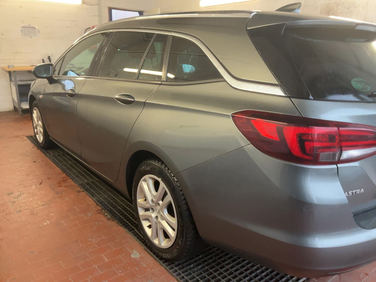 Opel Astra 2017 — photo 7