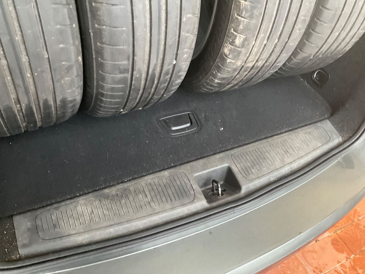 Opel Astra 2017 — photo 28