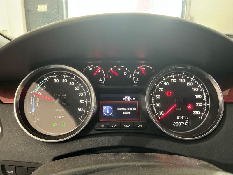 Peugeot 508 2.0 HDi Hybrid4 RXH 2012 – снимка 18