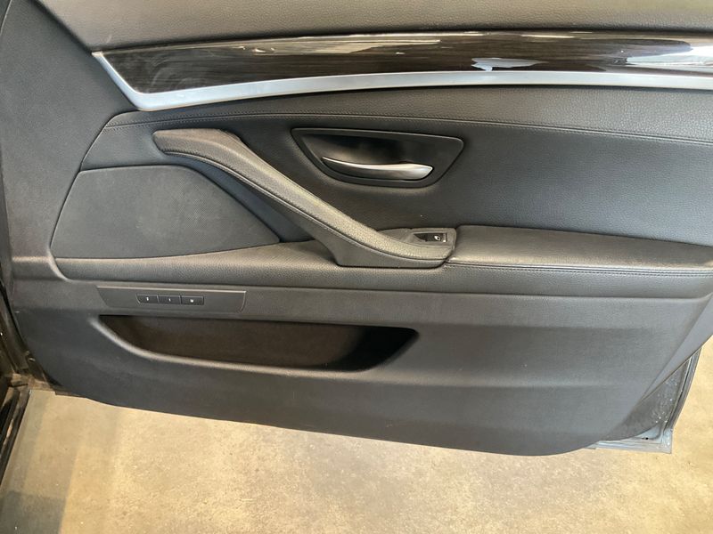 BMW 5er 530d 2011 – снимка 35