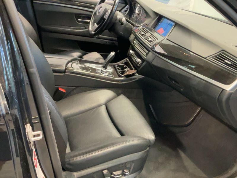BMW 5er 530d 2011 – снимка 17