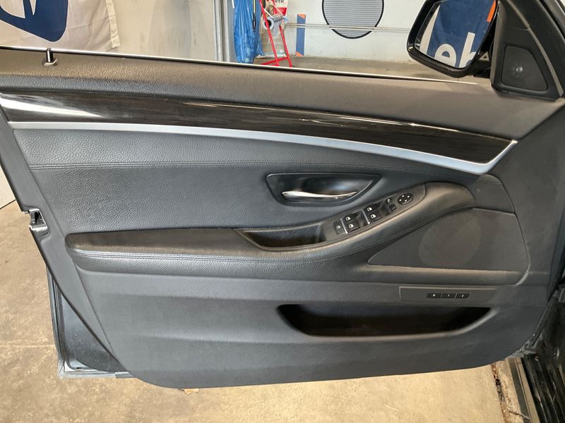 BMW 5er 530d 2011 – снимка 37