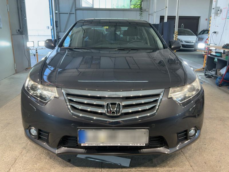 Honda Accord 2.0 Executive — zdjęcie 9