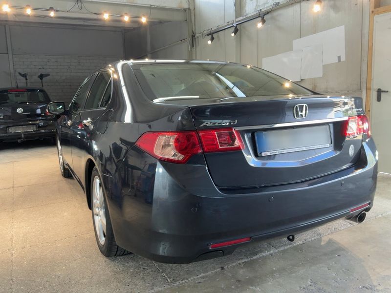 Honda Accord 2.0 Executive — zdjęcie 3