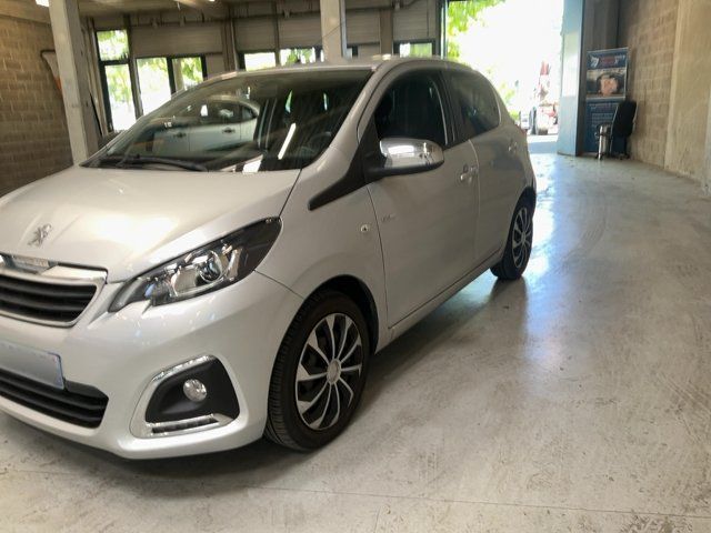 Peugeot 108 1.0 VTi Style — zdjęcie 2