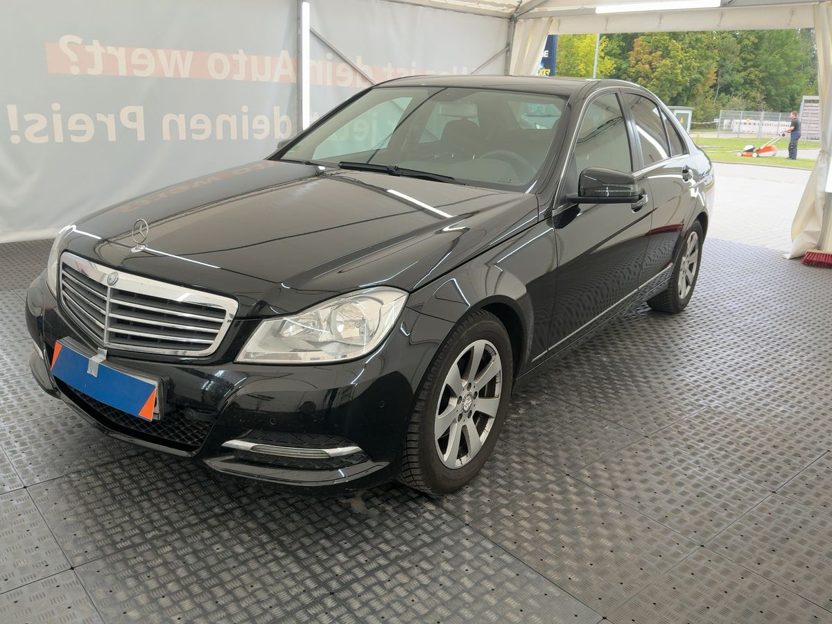 Mercedes-Benz C-Klasse C 180 CGI BlueEfficiency Classic