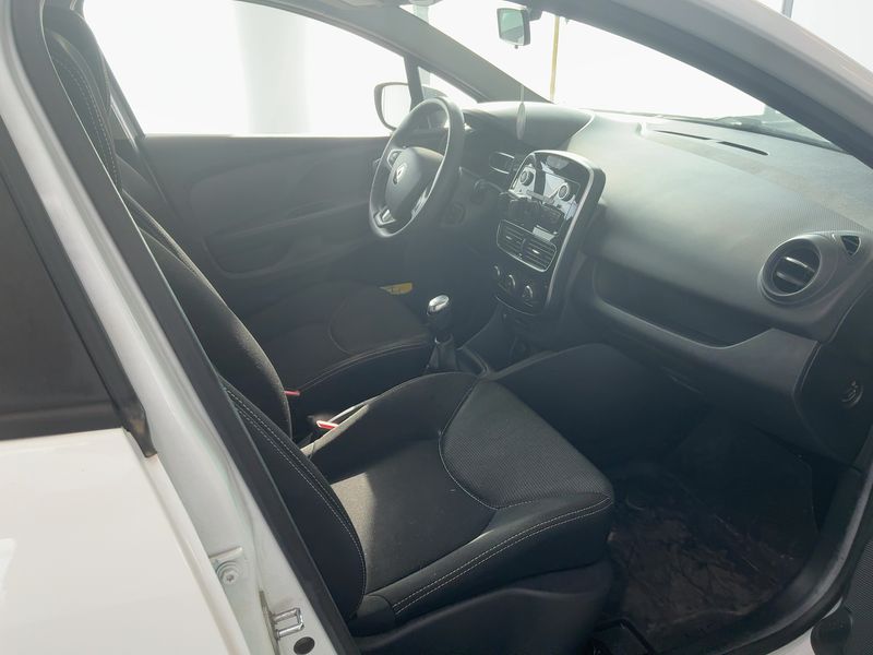 Renault Clio 0.9 TCe Zen 2018 – снимка 16