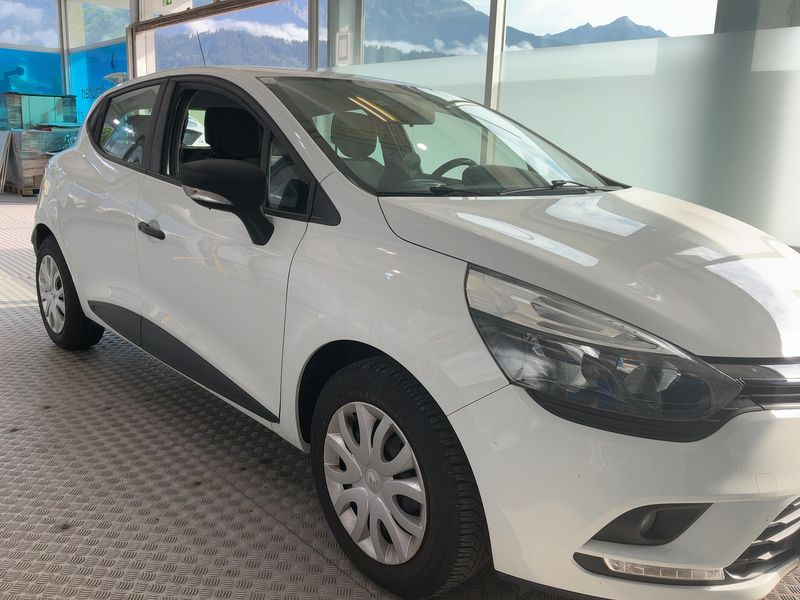 Renault Clio 0.9 TCe Zen 2018 – снимка 12