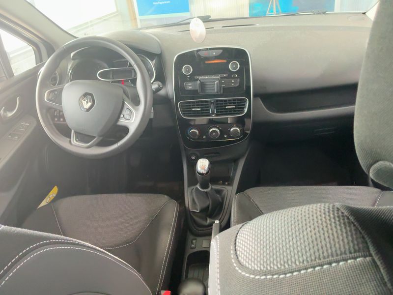 Renault Clio 0.9 TCe Zen 2018 – снимка 17