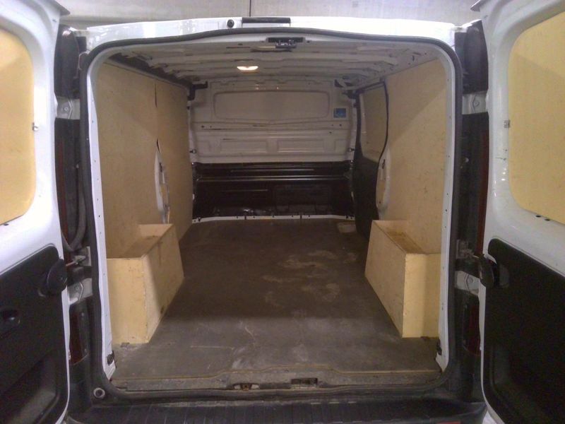 Nissan Primastar 2.0 dCi L2H1 DoKa 3,0t Acenta — zdjęcie 13
