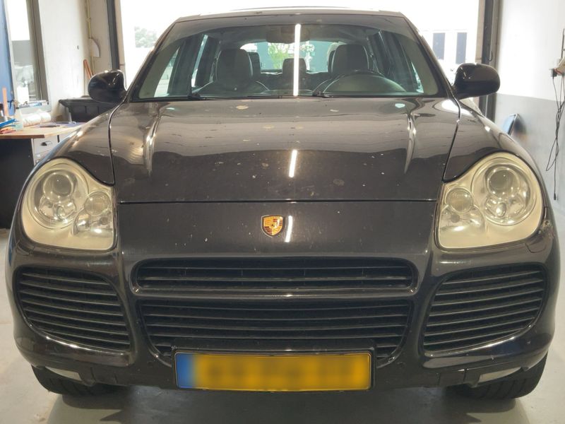 Porsche Cayenne Turbo — zdjęcie 9