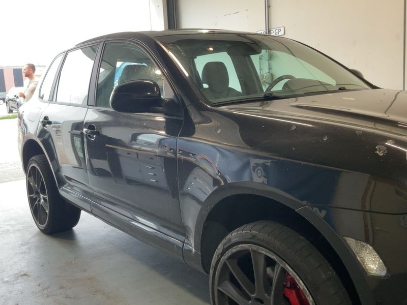 Porsche Cayenne Turbo — zdjęcie 8