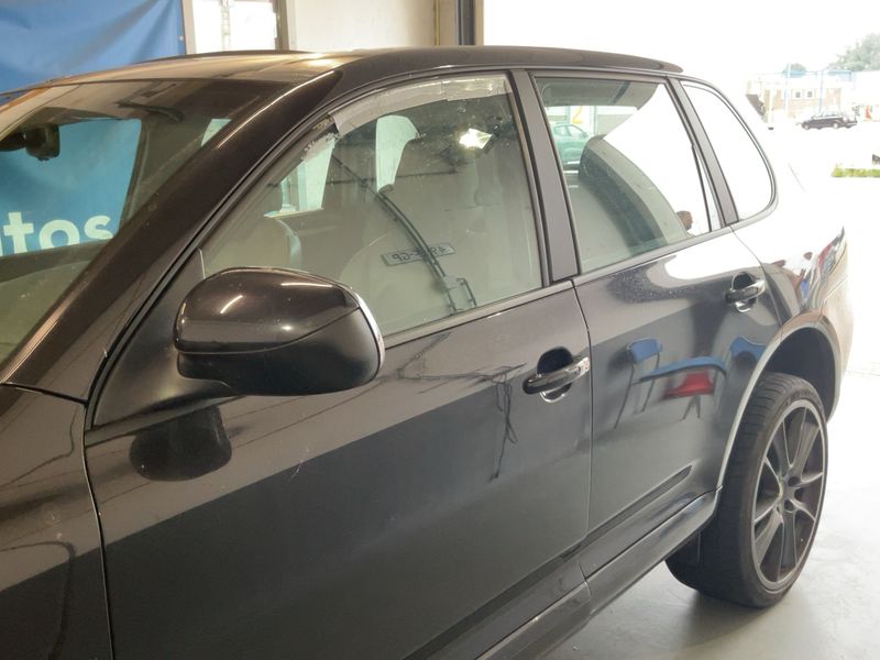 Porsche Cayenne Turbo — zdjęcie 4