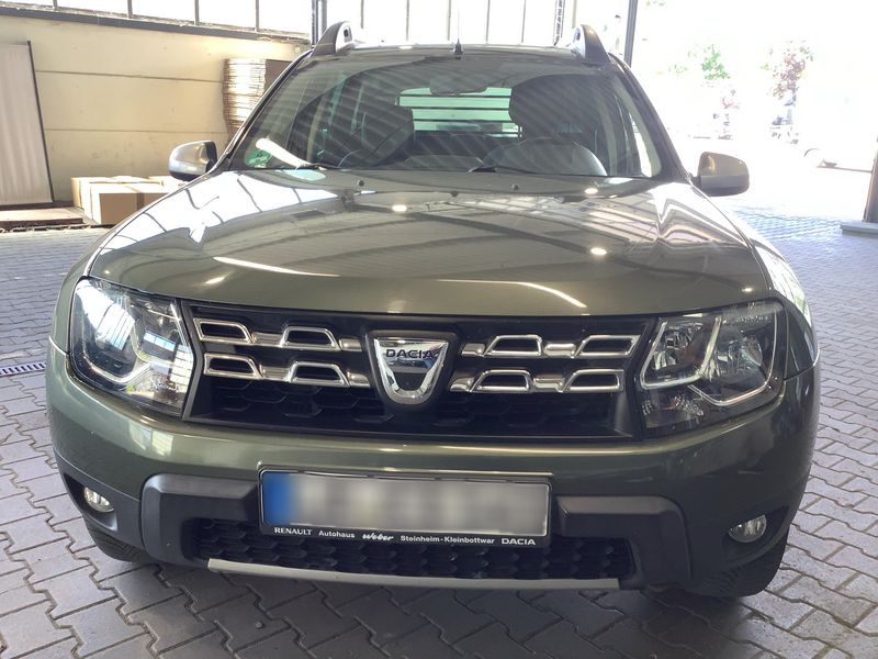 Dacia Duster 1.5 dCi Prestige 4x4 — zdjęcie 9