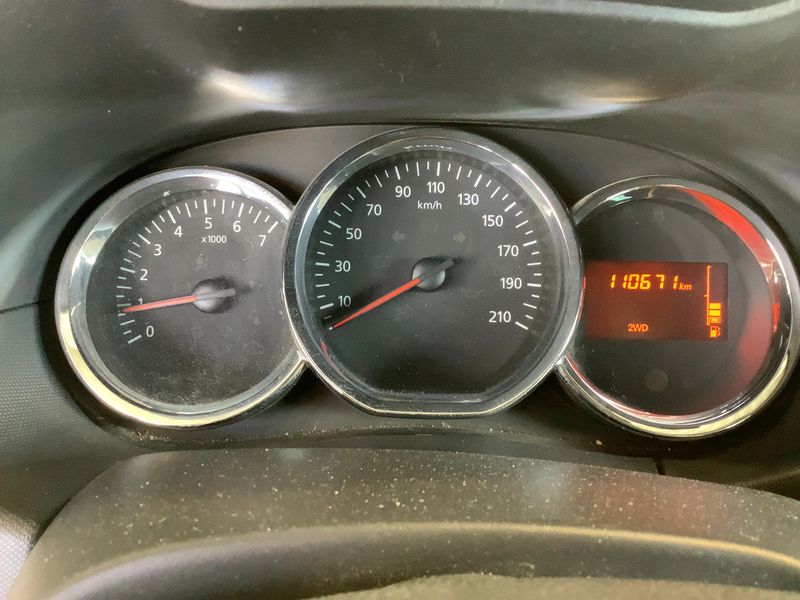 Dacia Duster 1.5 dCi Prestige 4x4 — zdjęcie 13