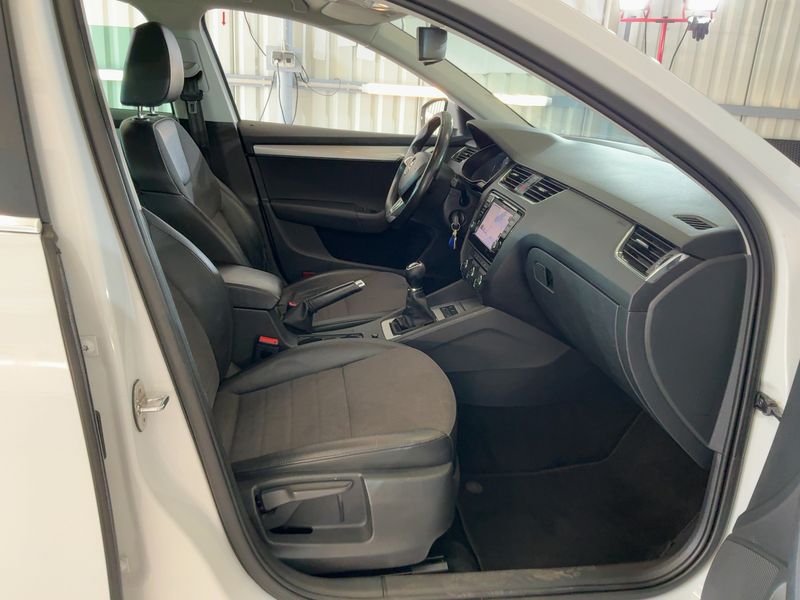 Skoda Octavia 2.0 TDI Elegance 2014 – снимка 17