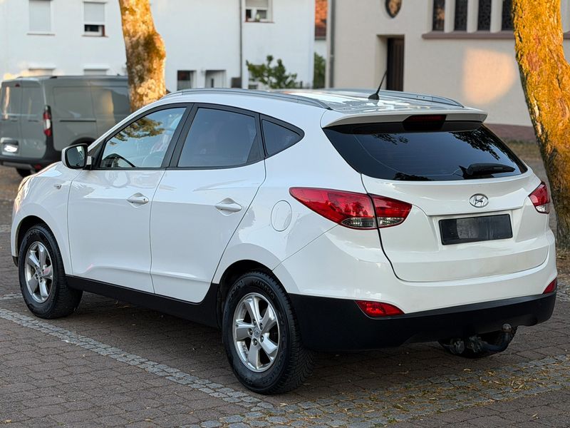 Hyundai ix35 1.6 Classic 2WD — zdjęcie 3