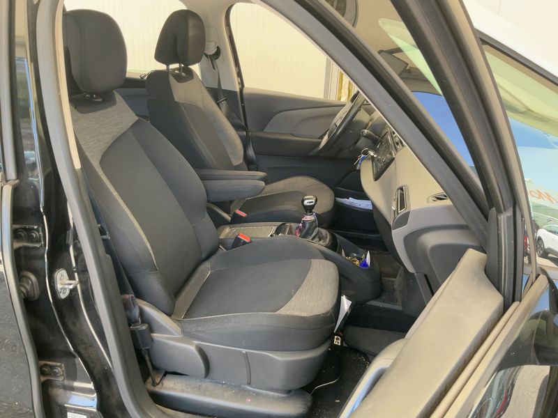 Citroen C4 Grand Spacetourer 1.5 Blue-HDi Feel — zdjęcie 11